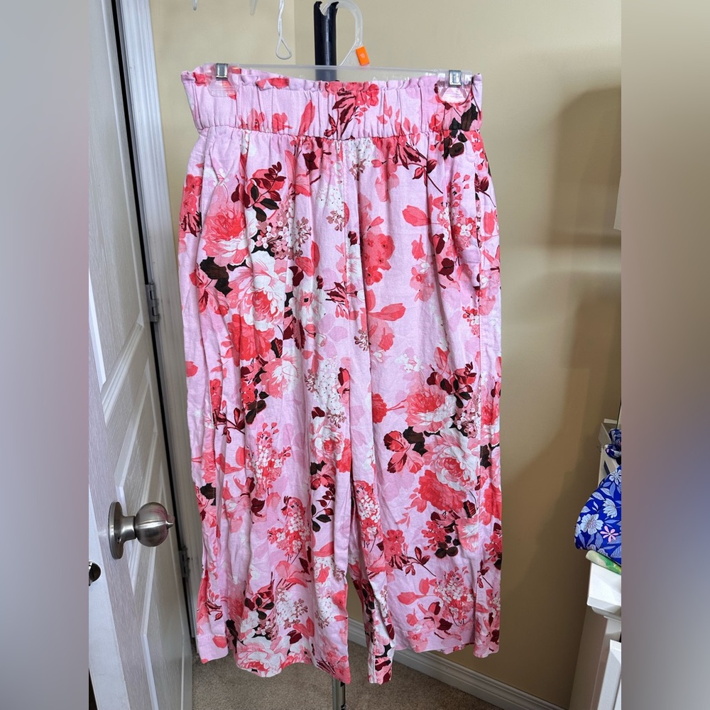 Marks & Spencer Pink Floral Cropped Wide-Leg Pants - Picture 7 of 12